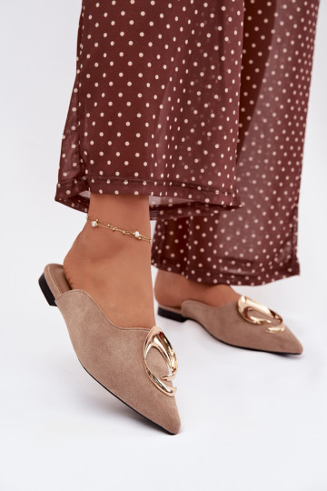 Pantofole da donna "Mule" color sabbia con dettagli in oro Galvella 2