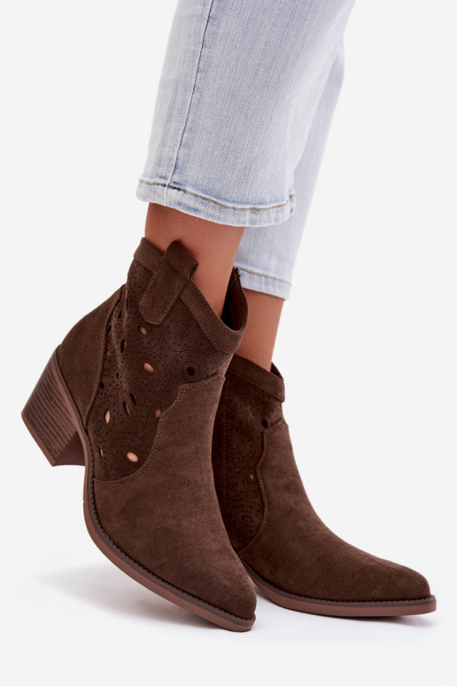 stivali stile coAboy Femminile con elementi traforati CzekoladoAe Nolvina