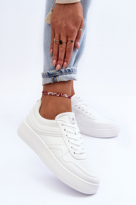 scarpe da ginnastica Femminile con una piattaforma Colore bianco Pudina