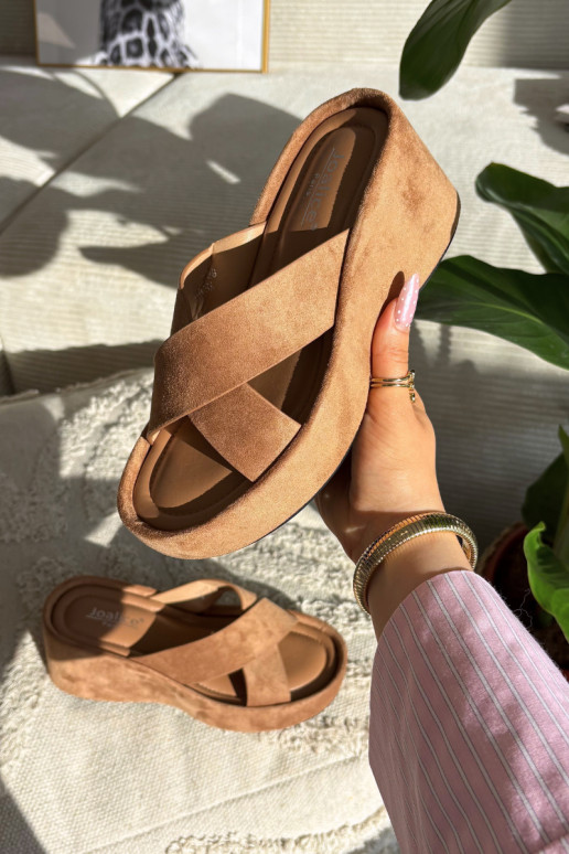 Ciabatte da donna in suede sintetico con plateau "Calorine" color marrone