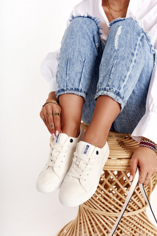 Basso per le donne scarpe casual Big Star DD274451 Colore bianco