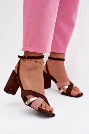 Sandali alti da donna con strisce in suede sintetico, color cioccolato Karilora 2