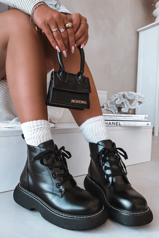 riscaldamento Stivali da donna con una piattaforma con lacci colore nero Harmine