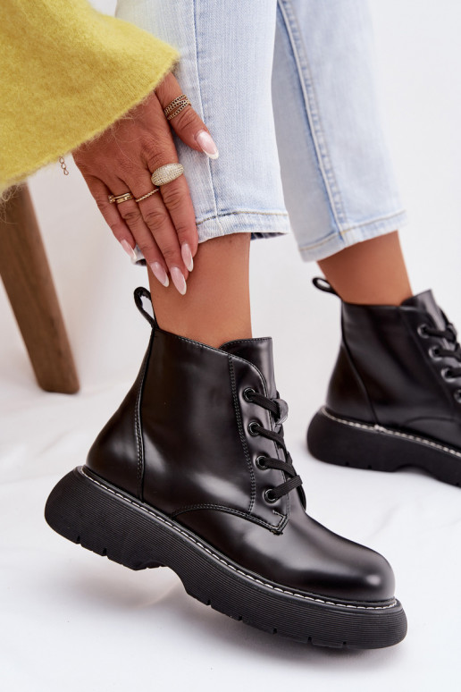 riscaldamento Stivali da donna con una piattaforma con lacci colore nero Harmine