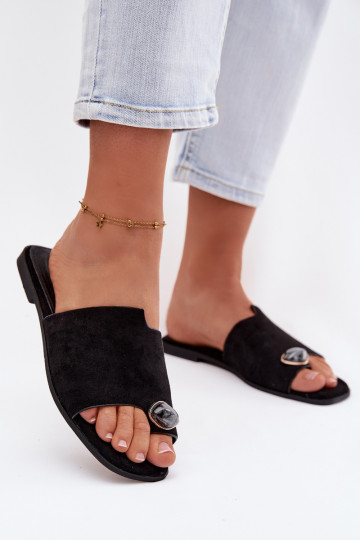 Pantofole basse da donna con dettagli decorativi in suede sintetico, color nero, Selavine 2