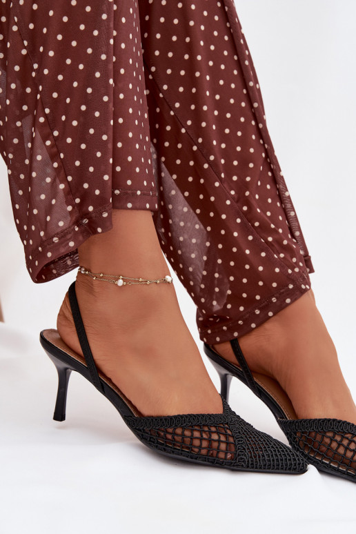 Sandali con elementi traforati e tacchi sottili color nero "Hanelis"