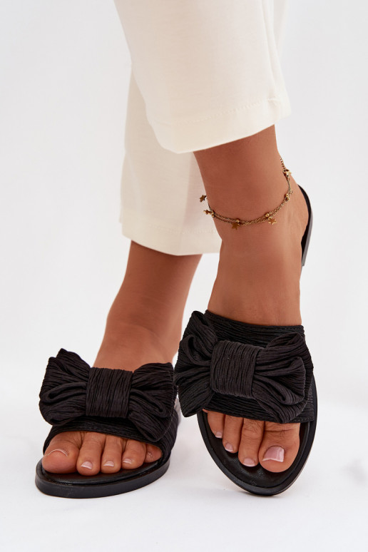 Pantofole da donna con tacchi larghi con nastri colore nero Amivelle