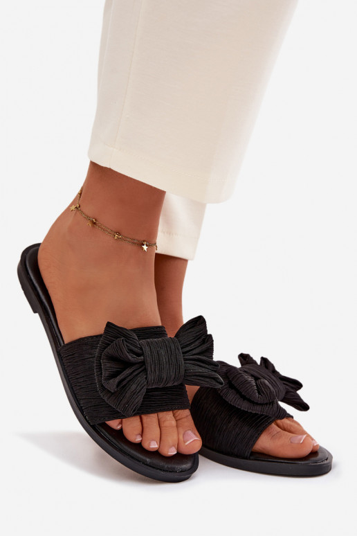 Pantofole da donna con tacchi larghi con nastri colore nero Amivelle