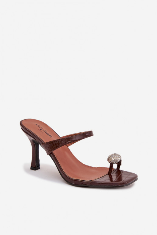 Pantofole da donna con tacchi sottili Con decorazioni Detalem CzekoladoAe Lorissa