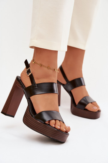 Sandali alti da donna con plateau in pelle sintetica color nero Hanelia 2