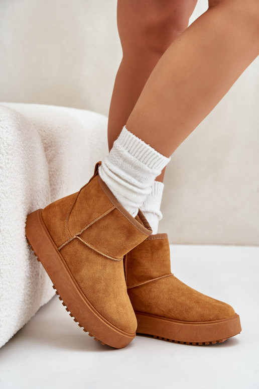 Femminile Stivali da neve con una piattaformain ecopelle scamosciatau colore marrone Atteria