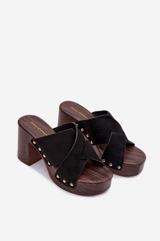 Pantofole da donna con i tacchi Ze colore doratomi Borchie colore nero Nerelle