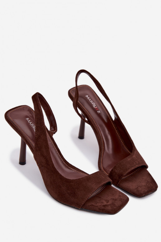 Sandali da donna con tacchi sottiliin ecopelle scamosciatau CzekoladoAe Calvoria