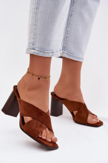 Pantofole con tacco marroni Denessa