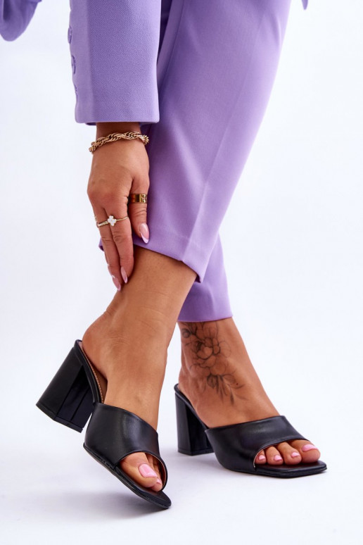 Femminile Pelle Elegantello classico Pantofole colore nero Loara