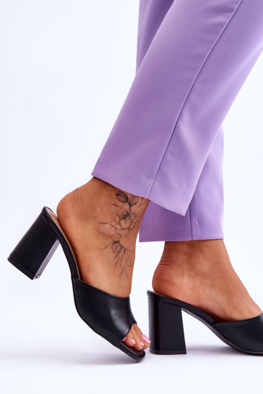 Femminile Pelle Elegantello classico Pantofole colore nero Loara