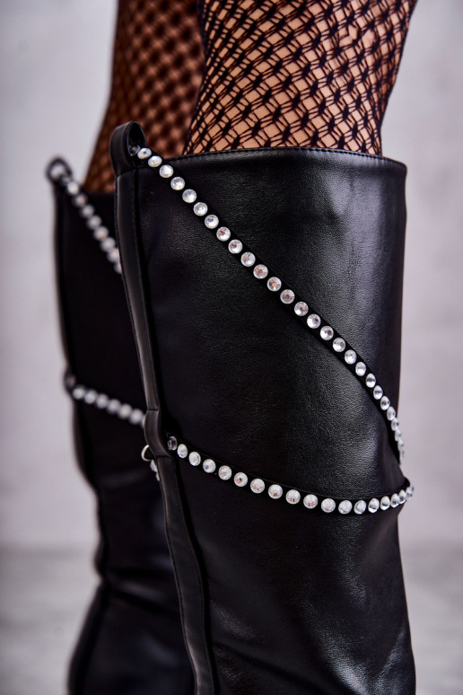 Femminile stivali con bellissimi dettagli colore nero Finlay