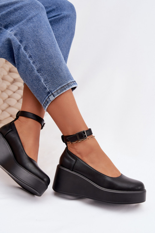 Scarpe donna nere con plateau e cinturini Belvissa