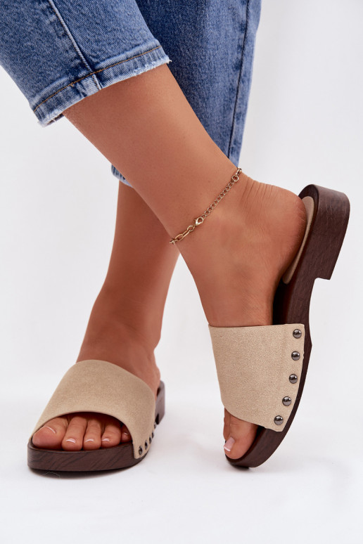 Pantofole da donna con rivetti con tacchi larghi beige Amelvessa