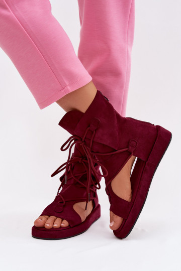 Sandali da donna in camoscio sintetico con gambaletto e lacci color bordeaux Ferlisse