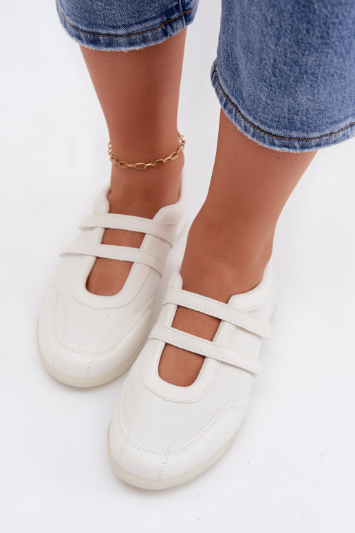 Stile sportivo Ballerine Femminile con strisce Colore bianco Farvessa