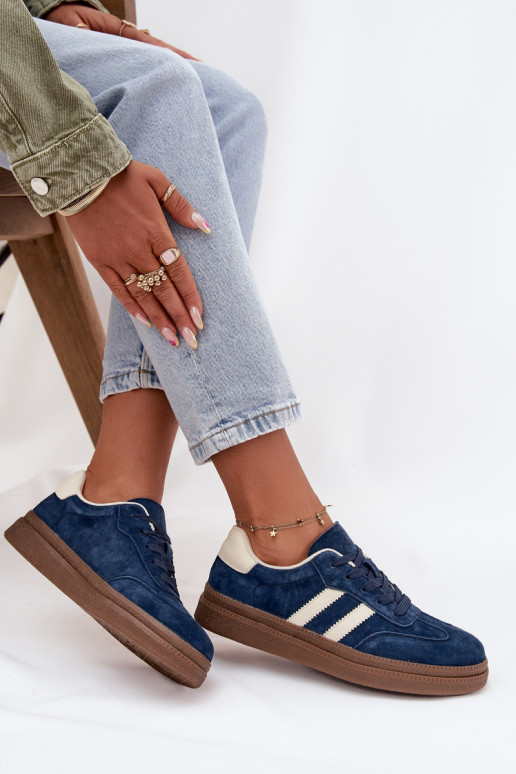 Scarpe modello sneakers Femminile dalla pelle scamosciata con una piattaforma blu scuro Sylviona