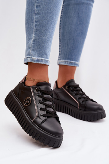 Scarpe modello sneakers Femminile con una piattaforma Con decorazioni Detalem colore nero Iselora 2