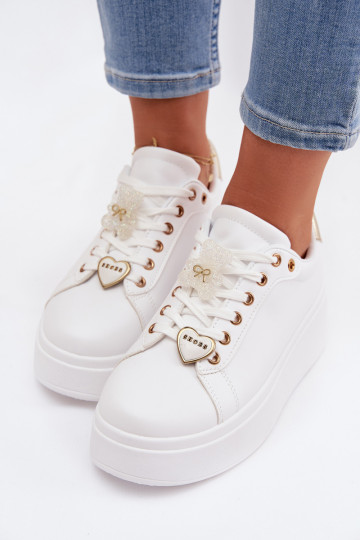 Scarpe modello sneakers Femminile con una piattaformaPrzypinkami Orsi di peluche con i cuori Bianco-colore dorato Selorissa
