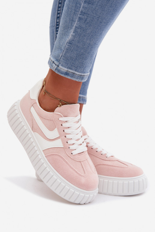 Scarpe modello sneakers Femminile con una piattaformain ecopelle scamosciatau colore rosa Cadrina