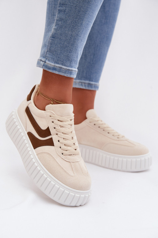 Scarpe modello sneakers Femminile con una piattaformain ecopelle scamosciatau beige Cadrina