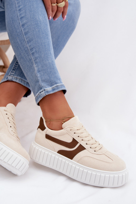 Scarpe modello sneakers Femminile con una piattaformain ecopelle scamosciatau beige Cadrina