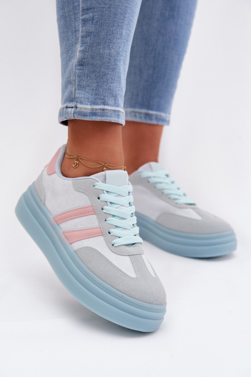 Scarpe modello sneakers Femminile con una piattaforma colore blu Galleria