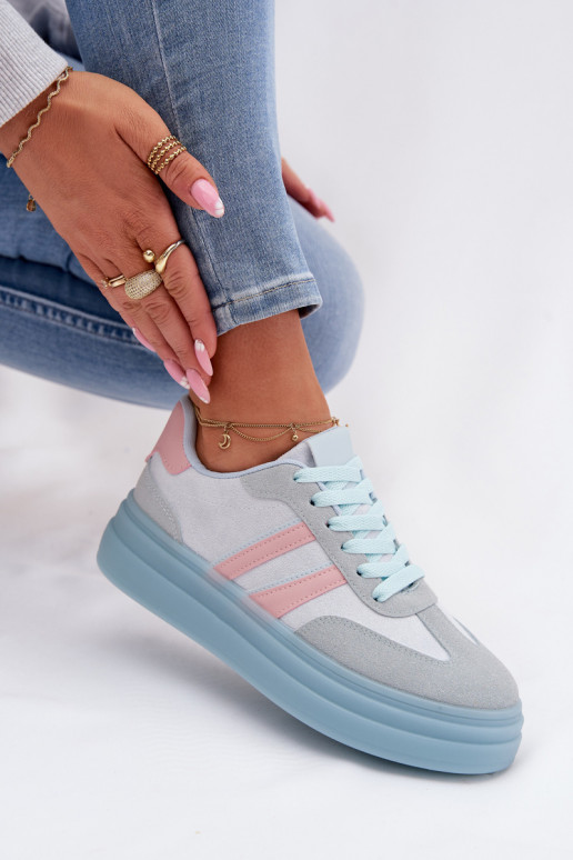 Scarpe modello sneakers Femminile con una piattaforma colore blu Galleria