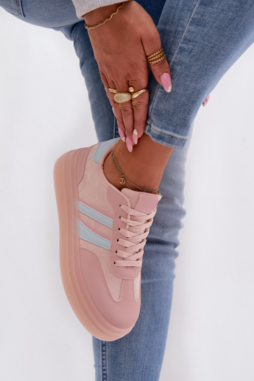 Scarpe modello sneakers Femminile con una piattaforma colore rosa Galleria