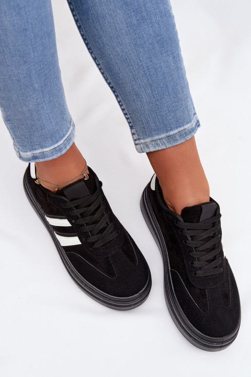 Scarpe modello sneakers Femminile con una piattaforma colore nero Galleria