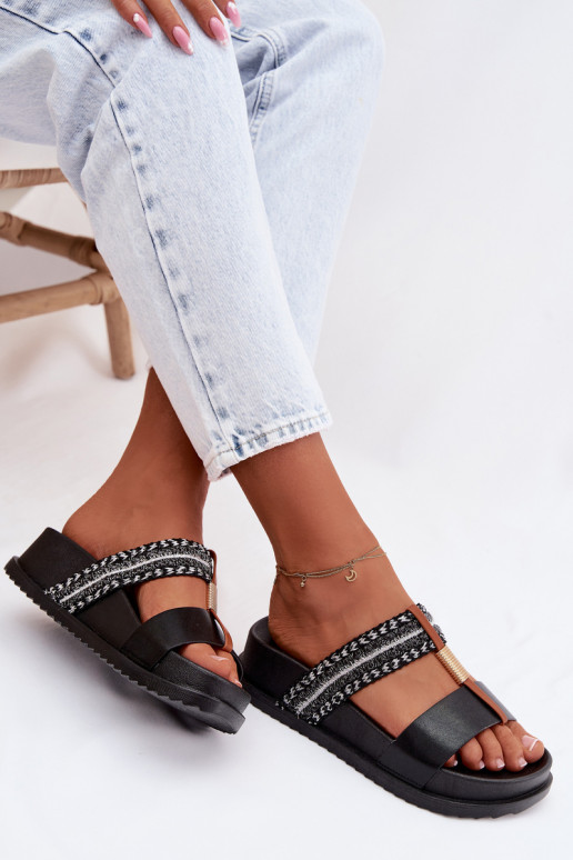 Pantofole da donna con una piattaforma con strisce I colore doratom Detalem colore nero Tahlia