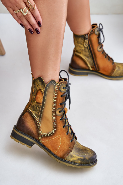 Pelle Stivali da donna con tacchi larghi Deveciejka 06719-07 colore giallo