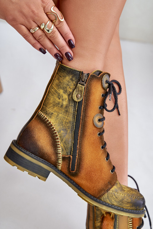 Pelle Stivali da donna con tacchi larghi Deveciejka 06719-07 colore giallo