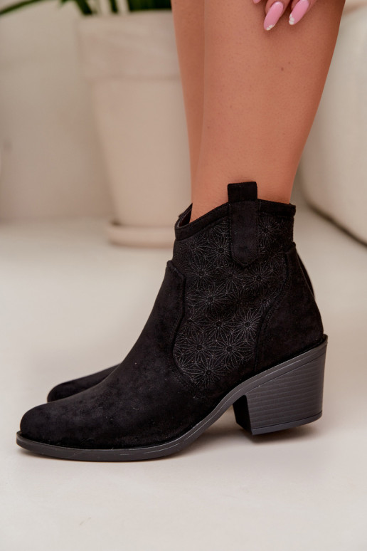 Stivali traforati Femminile con i tacchi S.Barski HY61-8013 colore nero