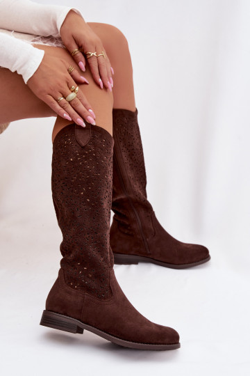 Stivali alti da donna con elementi traforati e tacchi larghi S.Barski HY61-8023, colore cioccolato