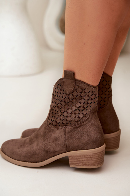 Stivali traforati Femminile con i tacchi colore marrone Briavine