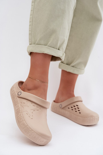Pantofole leggere clogs per donne Big Star TT274A083 color sabbia 2