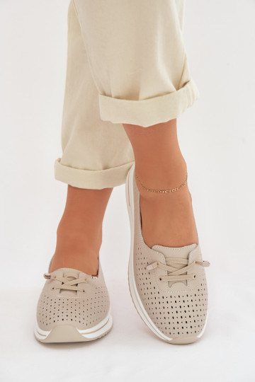 Pelle con elementi traforati scarpe Femminile S.Barski LR61-7044 beige 2
