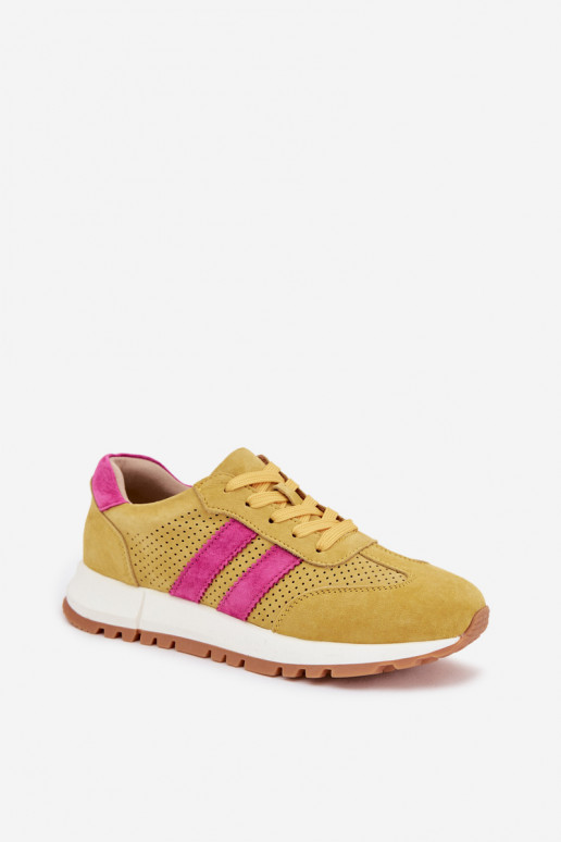 Scarpe modello sneakers FemminileAbilitatoturalnego dalla pelle scamosciatau colore giallo Deverceline