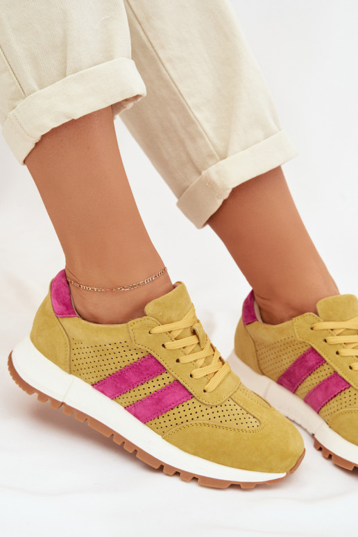 Scarpe modello sneakers FemminileAbilitatoturalnego dalla pelle scamosciatau colore giallo Deverceline
