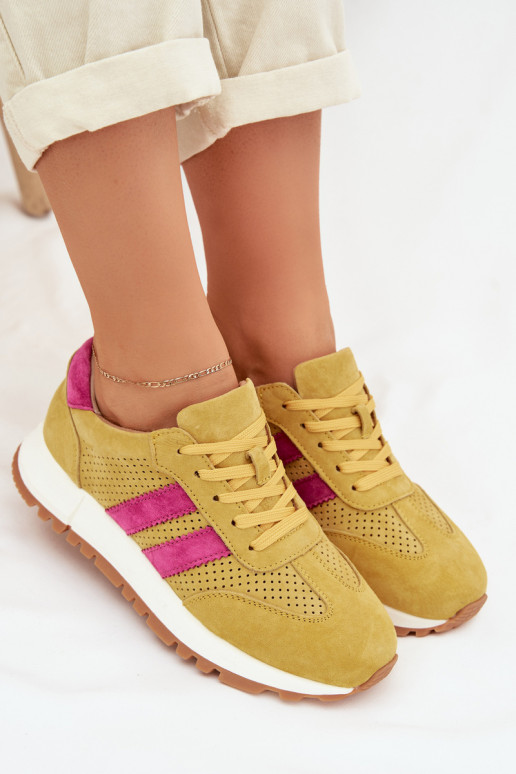 Scarpe modello sneakers FemminileAbilitatoturalnego dalla pelle scamosciatau colore giallo Deverceline