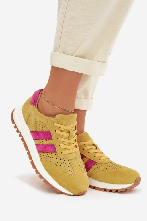 Scarpe modello sneakers FemminileAbilitatoturalnego dalla pelle scamosciatau colore giallo Deverceline
