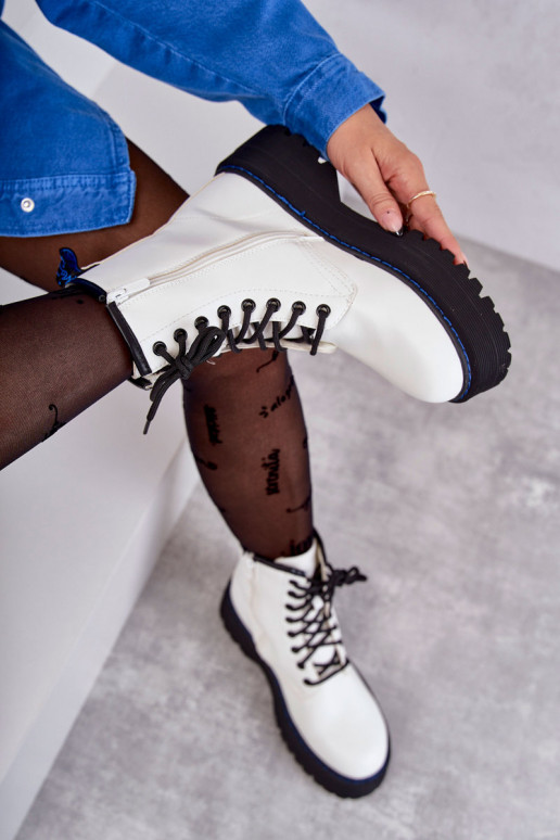 Femminile con cinghie Scarpe marrone da donna Colore bianco Callie