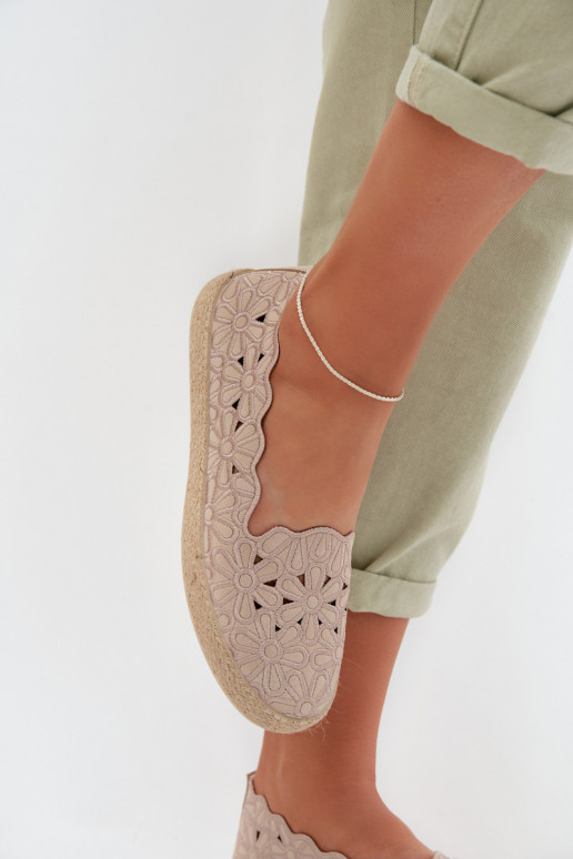 Espadrillas con elementi traforati con fiori beige Merivelle