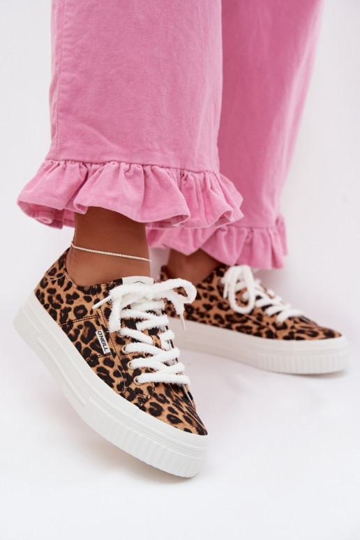 Scarpe per il tempo libero con una piattaforma O`NEILL SPINNA C INOMEN LOIN 90261009.92A con motivi di pelliccia di leopardo